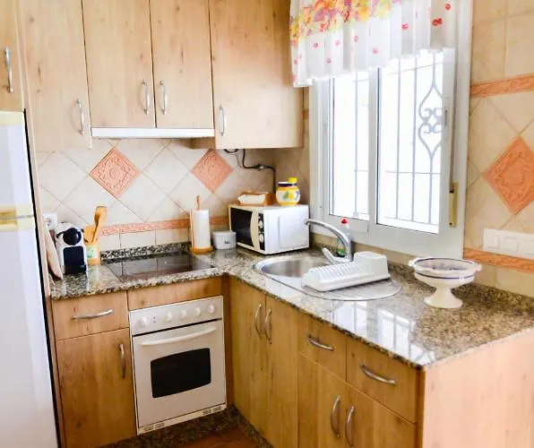 Casa Manoli בית נופש קוניל דה לה פרונטרה